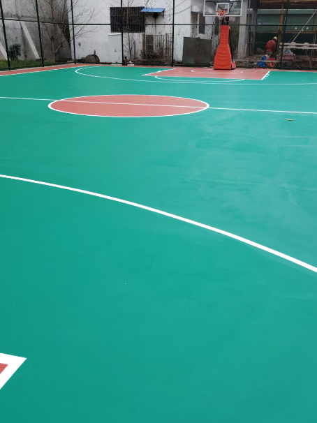 阳谷 球场长期使用易出现地面开裂